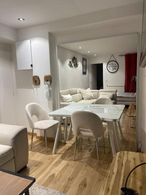 Appartement Convivial Pour Sejourner Le Kremlin-Bicetre ภายนอก รูปภาพ